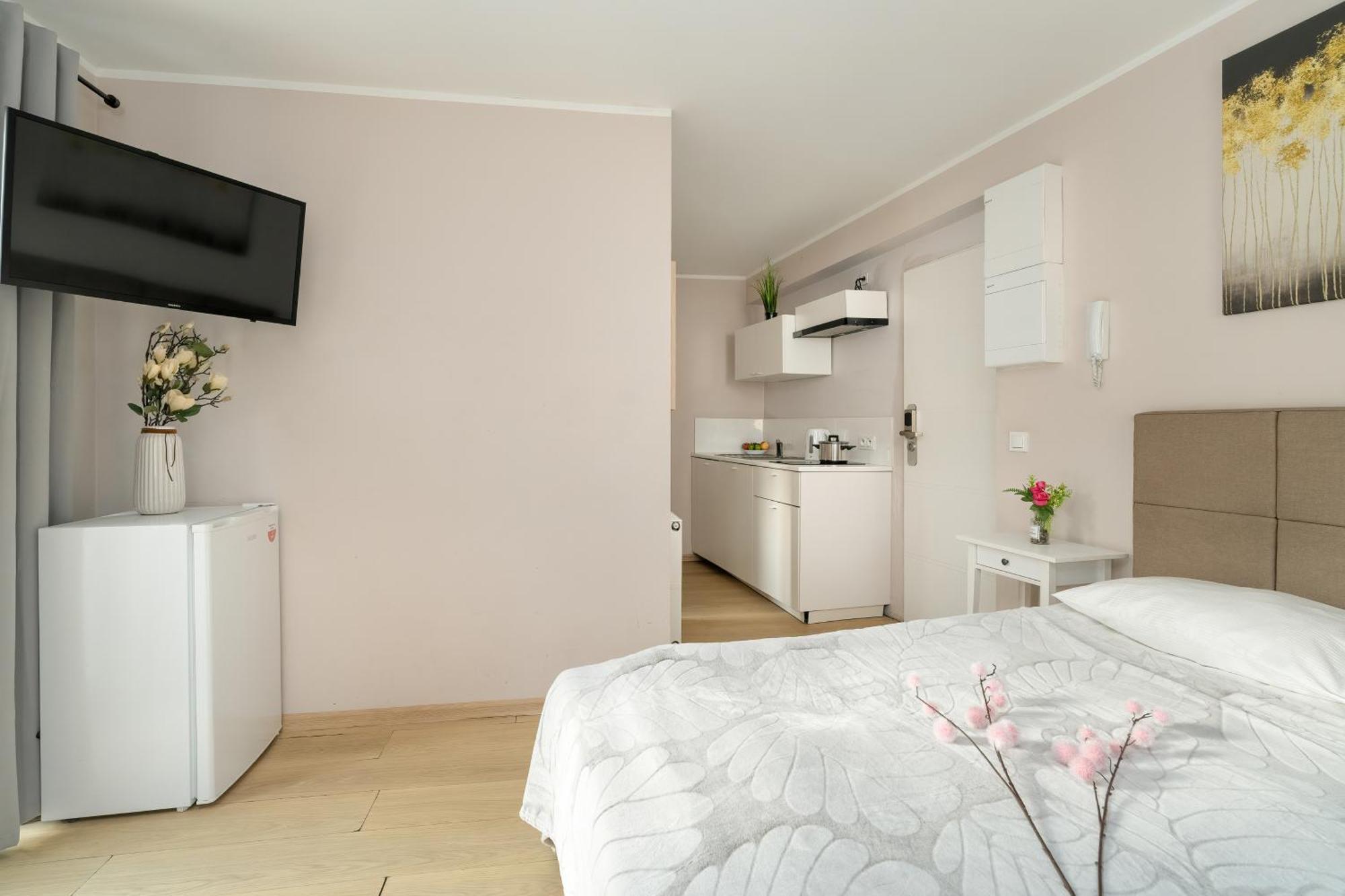 Stylowe I Eleganckie Studia Very Berry W Poznaniu By Noclegi Renters Экстерьер фото